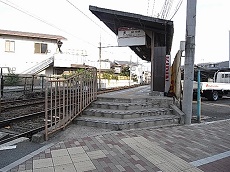 西大路三条駅嵐山行階段